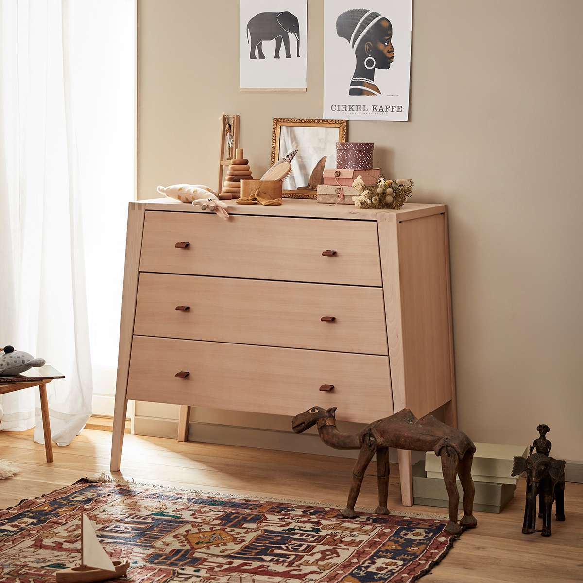 700063-05_Leader-Linea-Dresser-Beech_1_1200x1200