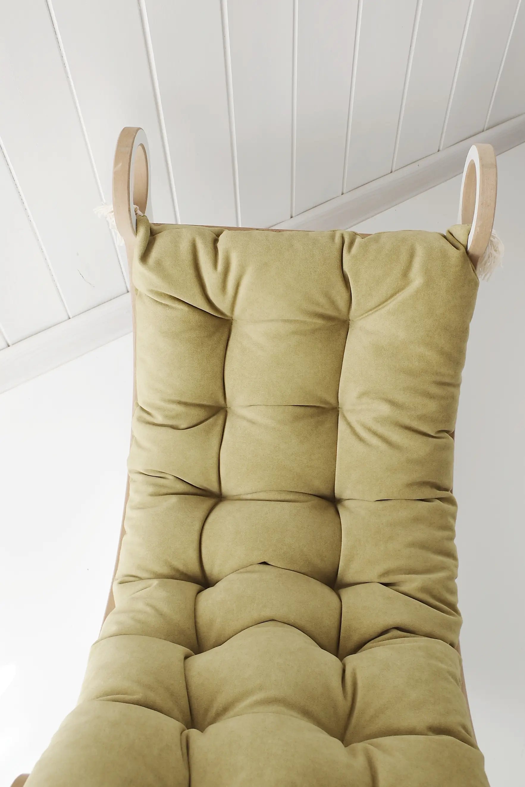 BabyWood-Wippkissen-S-olive-03