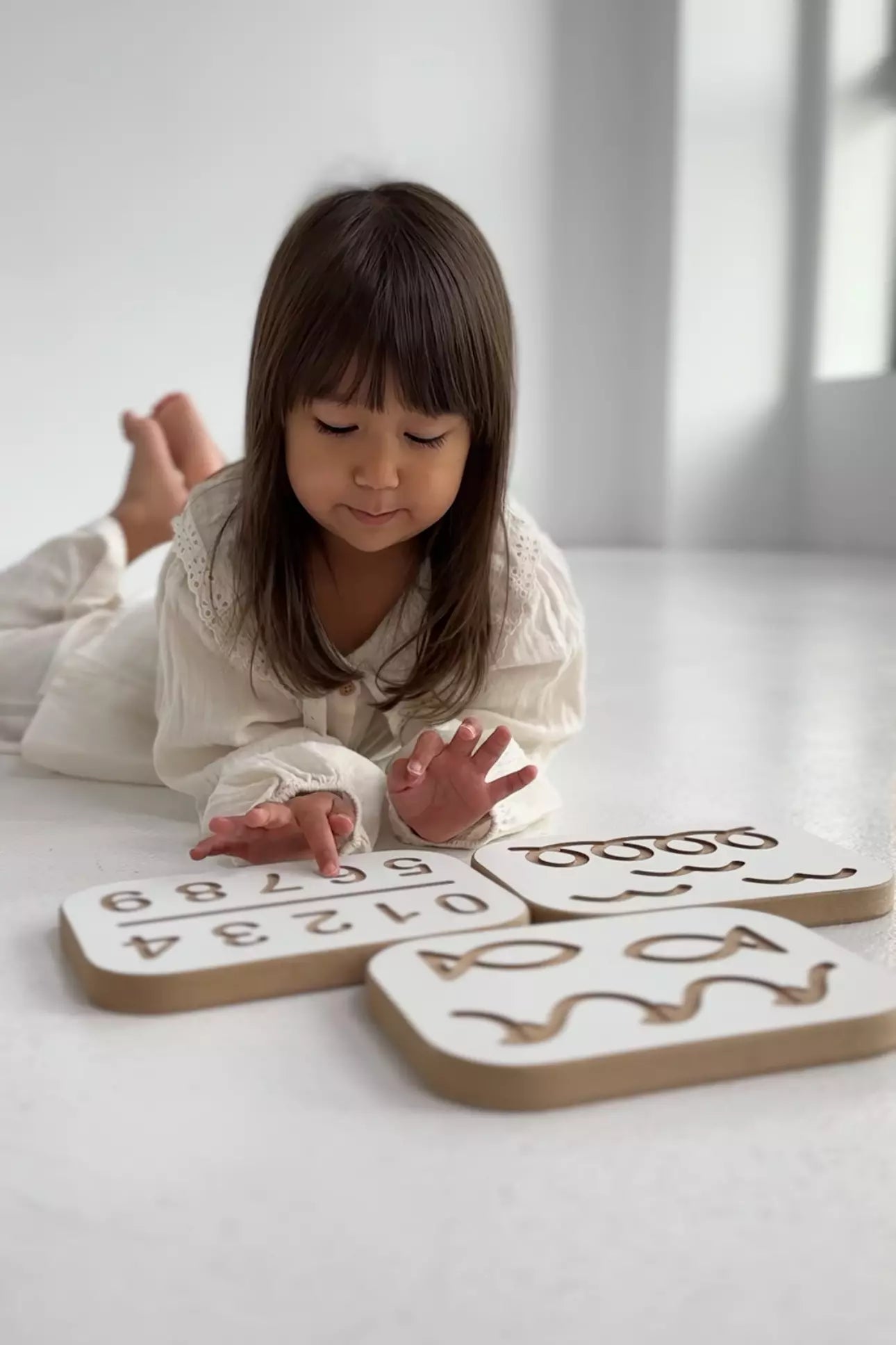 BabyWood Montessori 2-in-1 Wooden Bookshelf for Books and Toys
