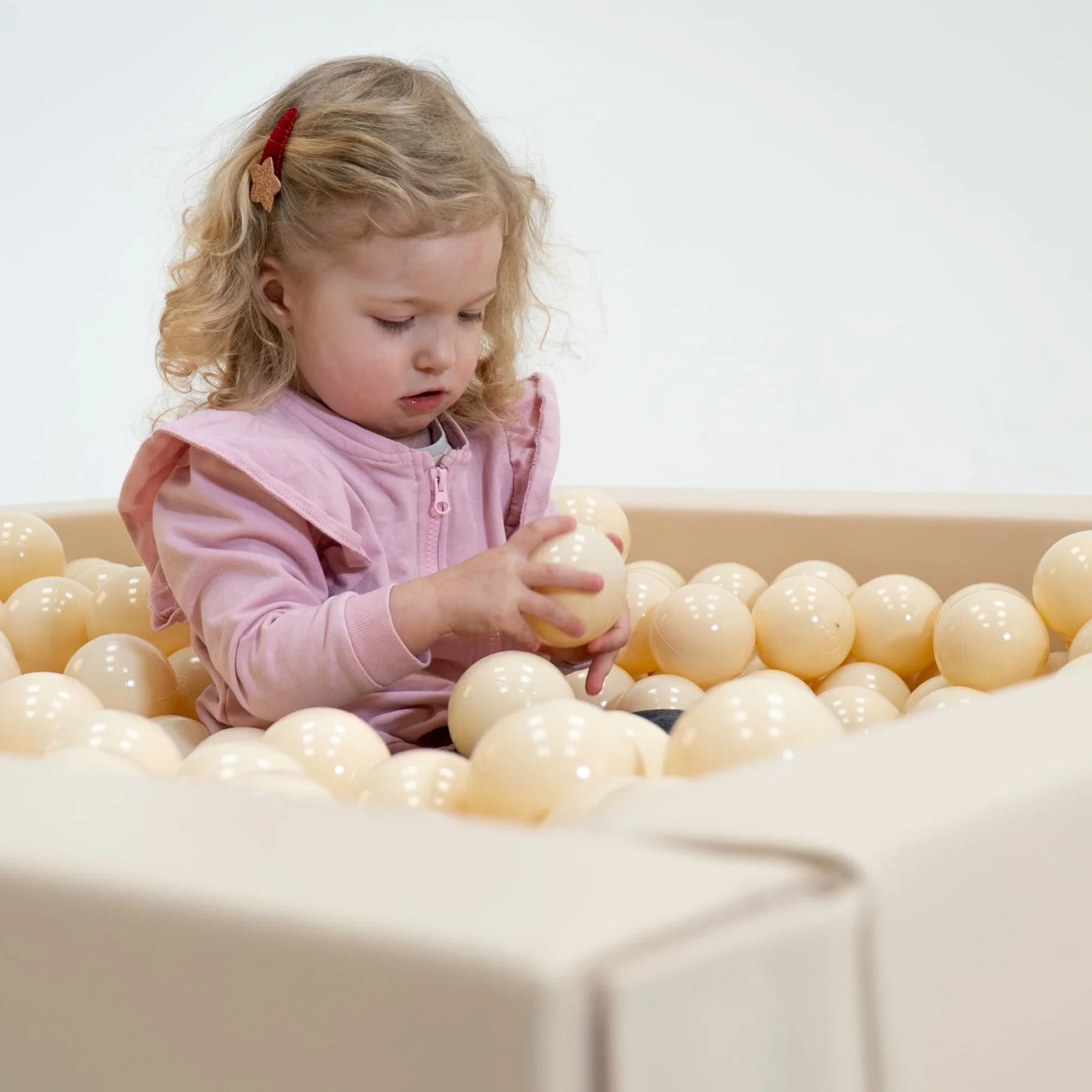 IGLU-Soft-Play-beige-ball-pit_4