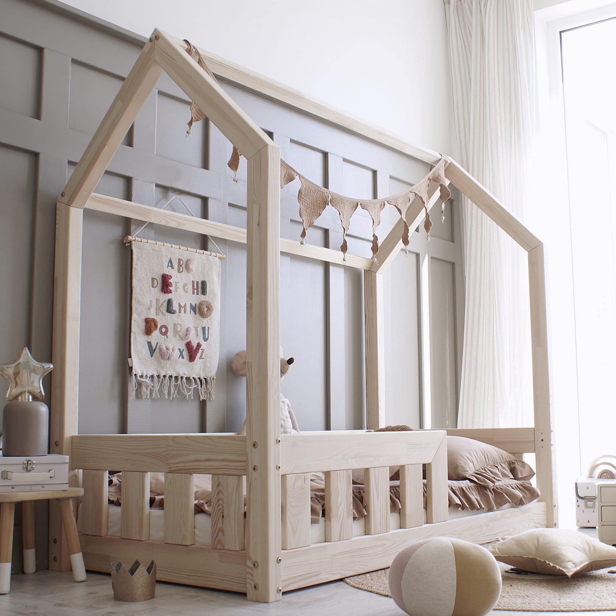 LULETTO-Kinder-Hausbett-MAXI-mit-Rausfallschutz-zum-selber-gestalten-02