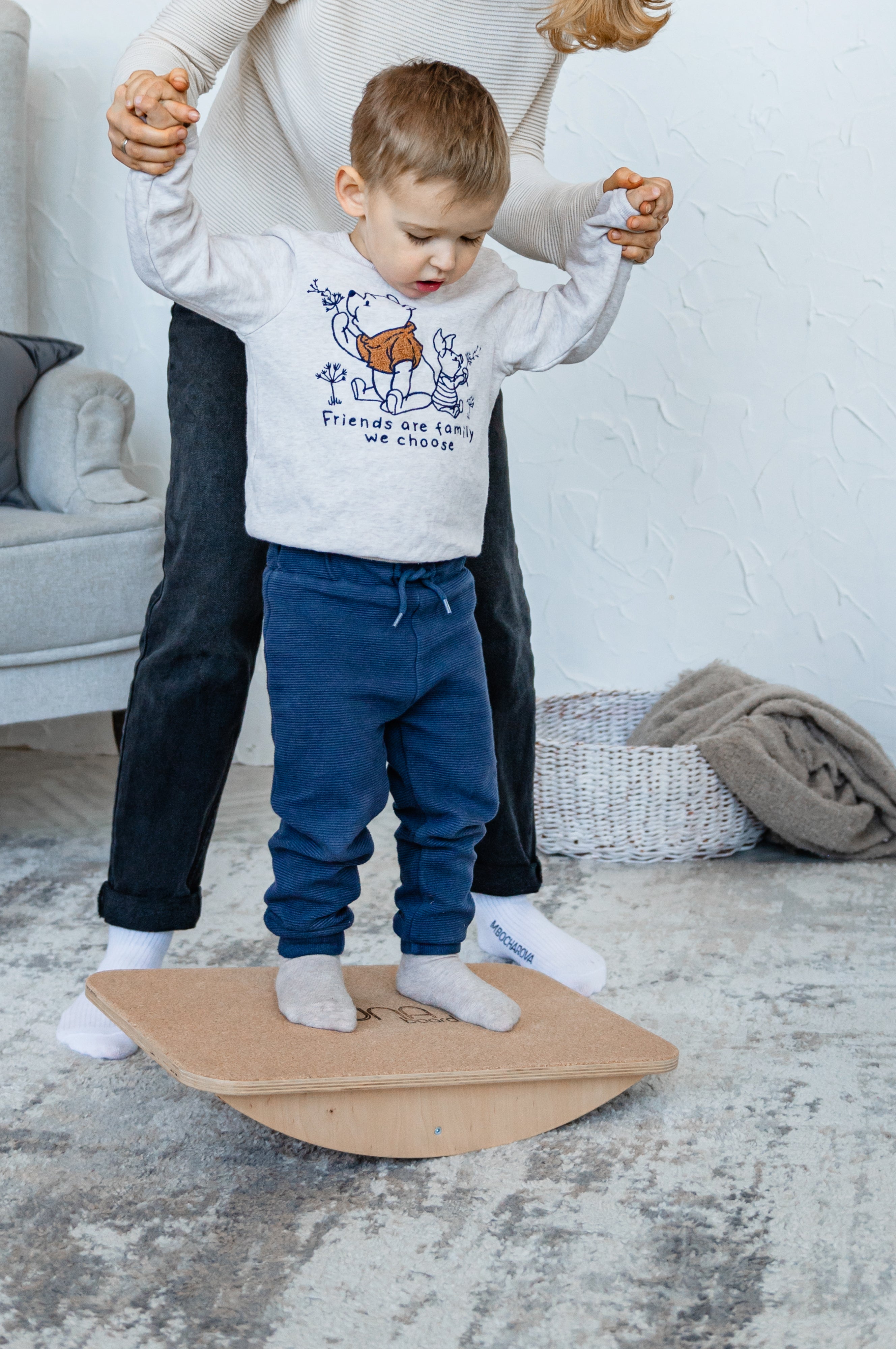 NATURE-Small-rocking-desk-children-photo-11