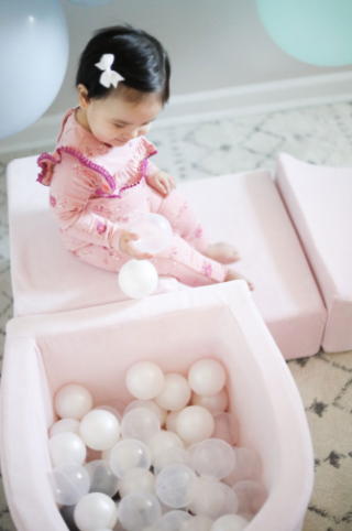 die-kleine-Schnullerbacke-Schaumspielset-mit-Mini-B-llebad-5900378769569-07