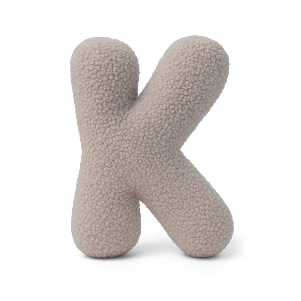 Design4Kids Buchstaben-Kissen Teddy - taupe