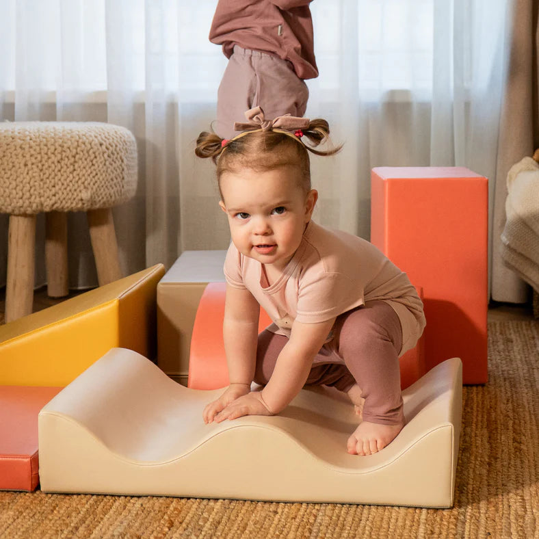 pink-pastel-soft-play-discoverer_11