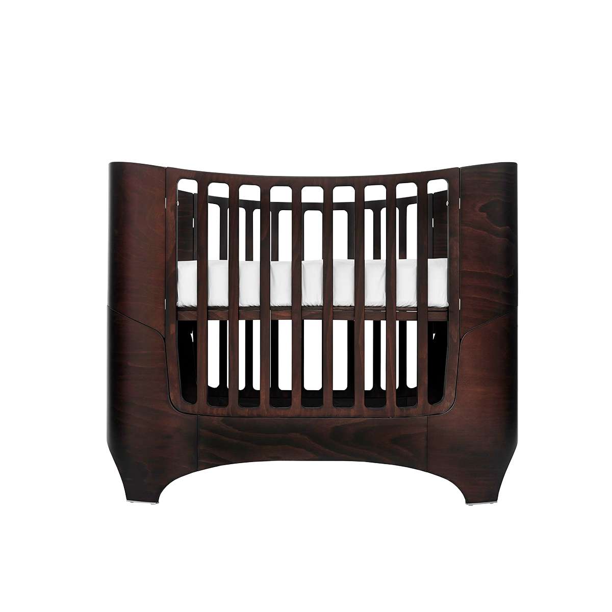 210300-07_Leander-Classic-Babycot-Walnut_fritlagt