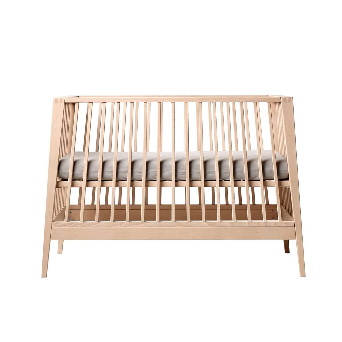 700020-05_Leander-Linea-Babycot-Beech_7_1200x1200