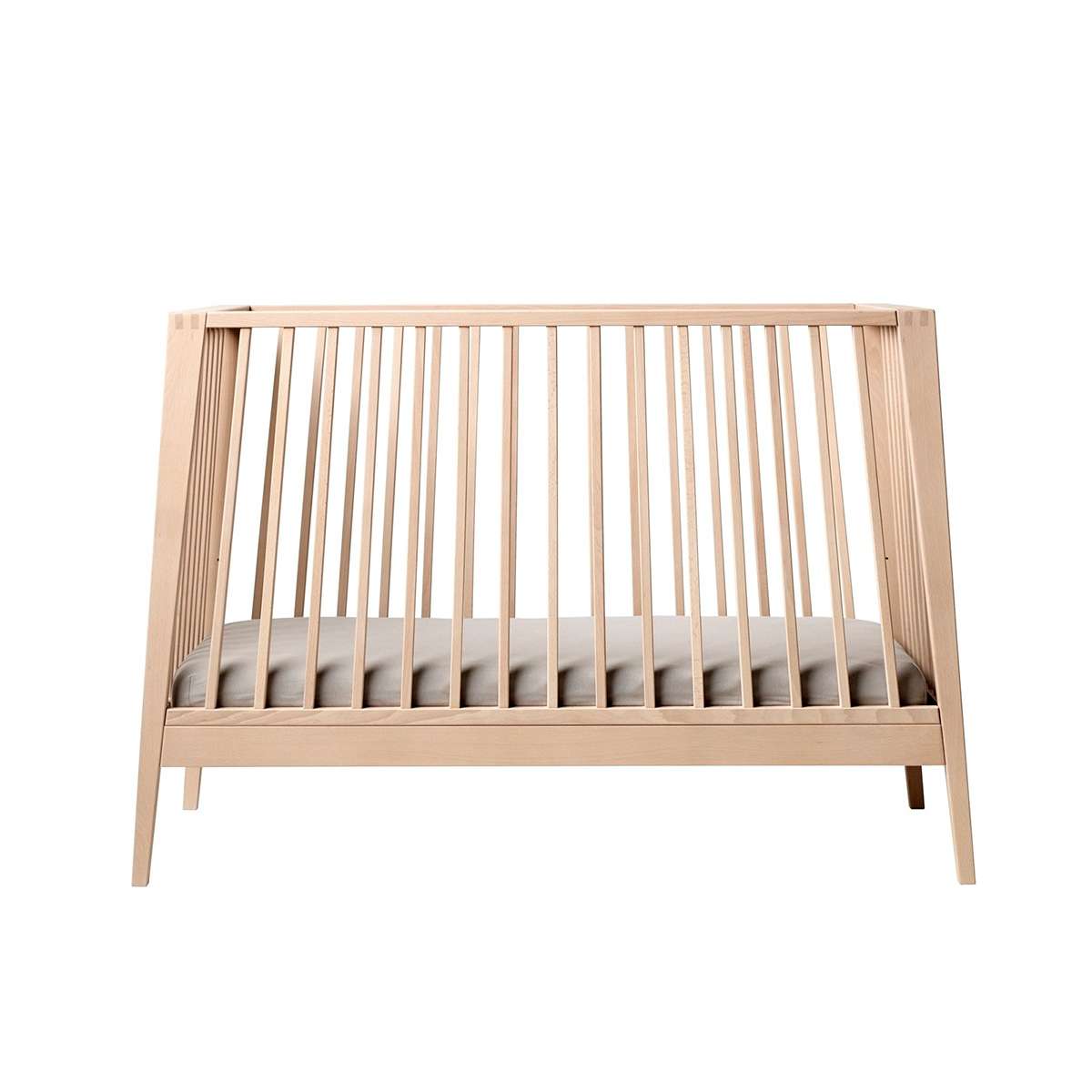 700020-05_Leander-Linea-Babycot-Beech_8_1200x1200