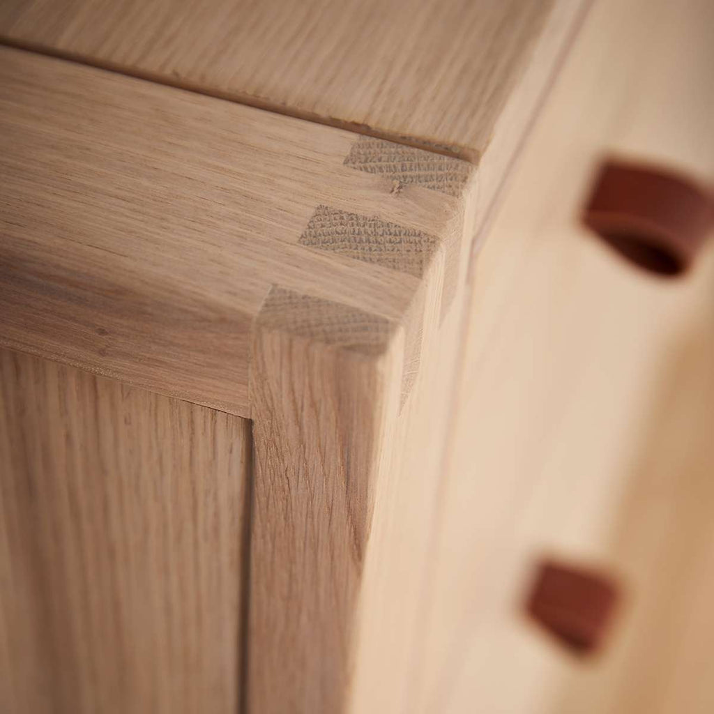 700063_Leander-Linea-Dresser-Oak_3_1200x1200