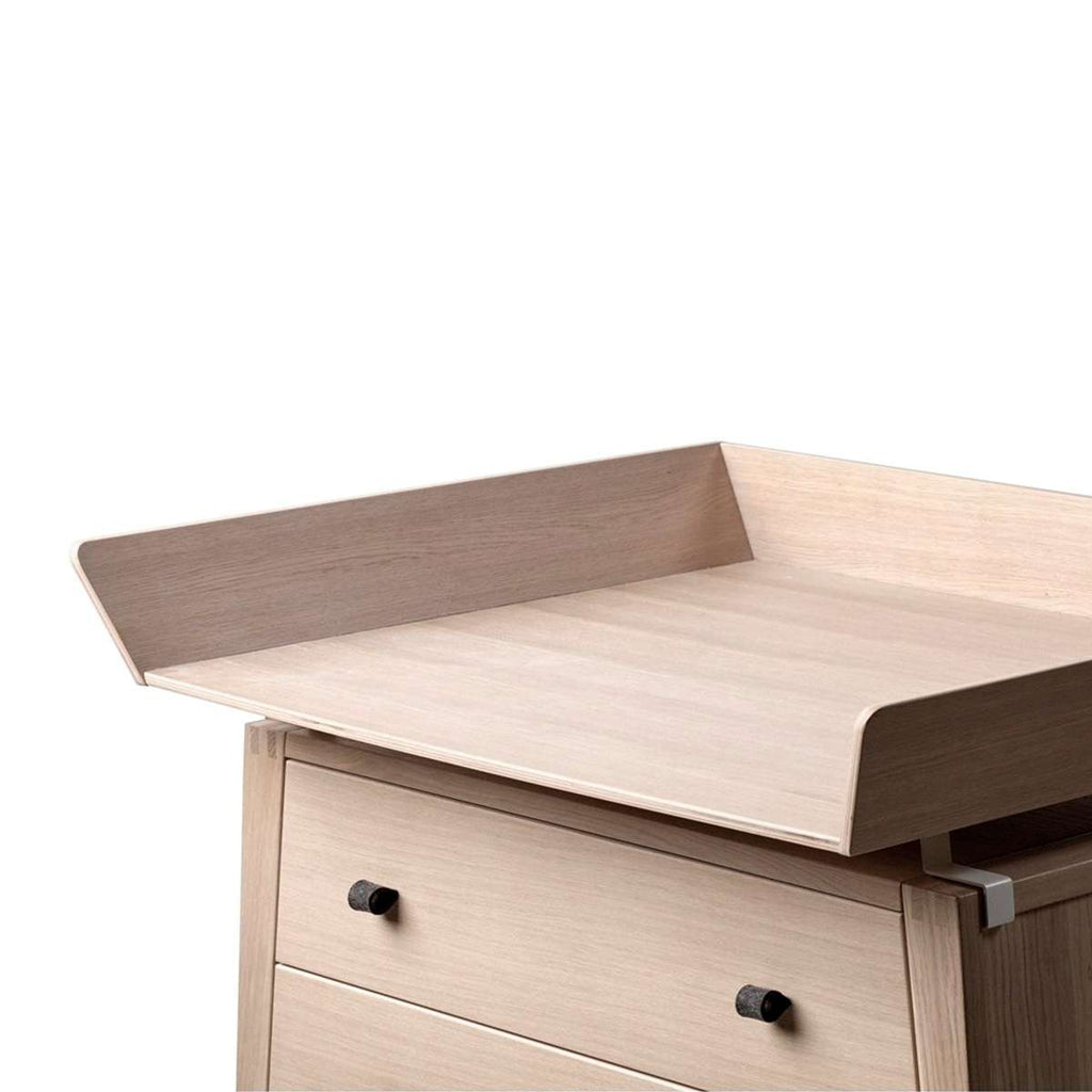 700563_Leander-Linea-Changingunit-Dresser-Oak_7_1200x1200