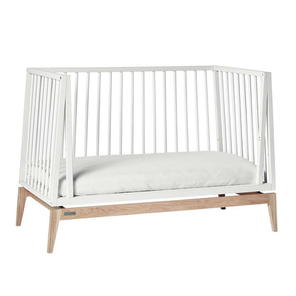 720120-03_Leander-Luna-babycot-120x60cm-white-oak_10_1200x1200