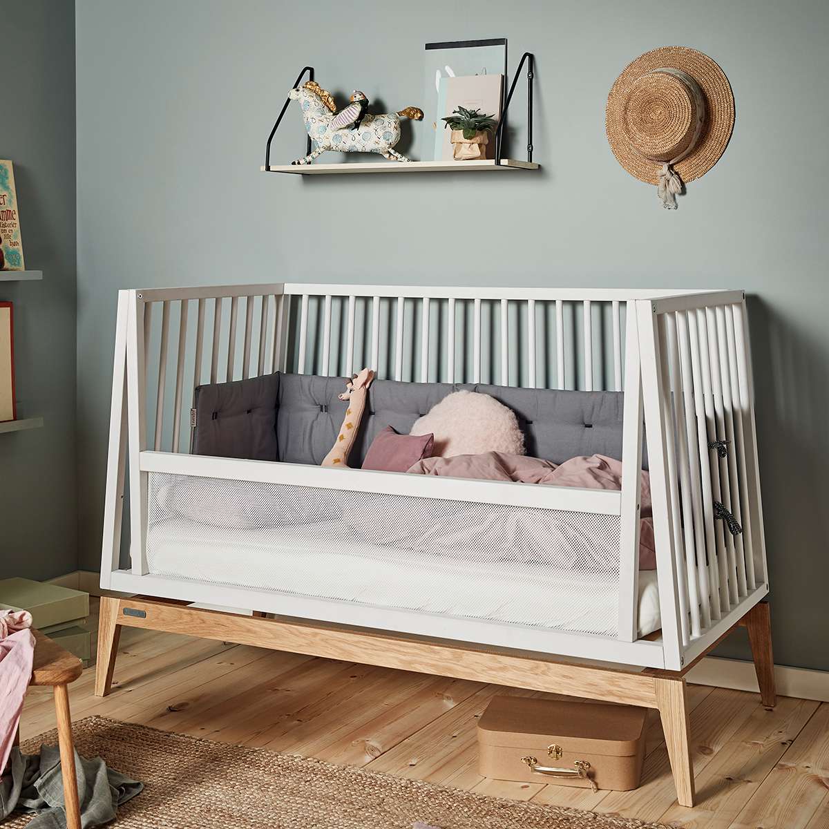 720120-03_Leander-Luna-babycot-120x60cm-white-oak_3_1200x1200