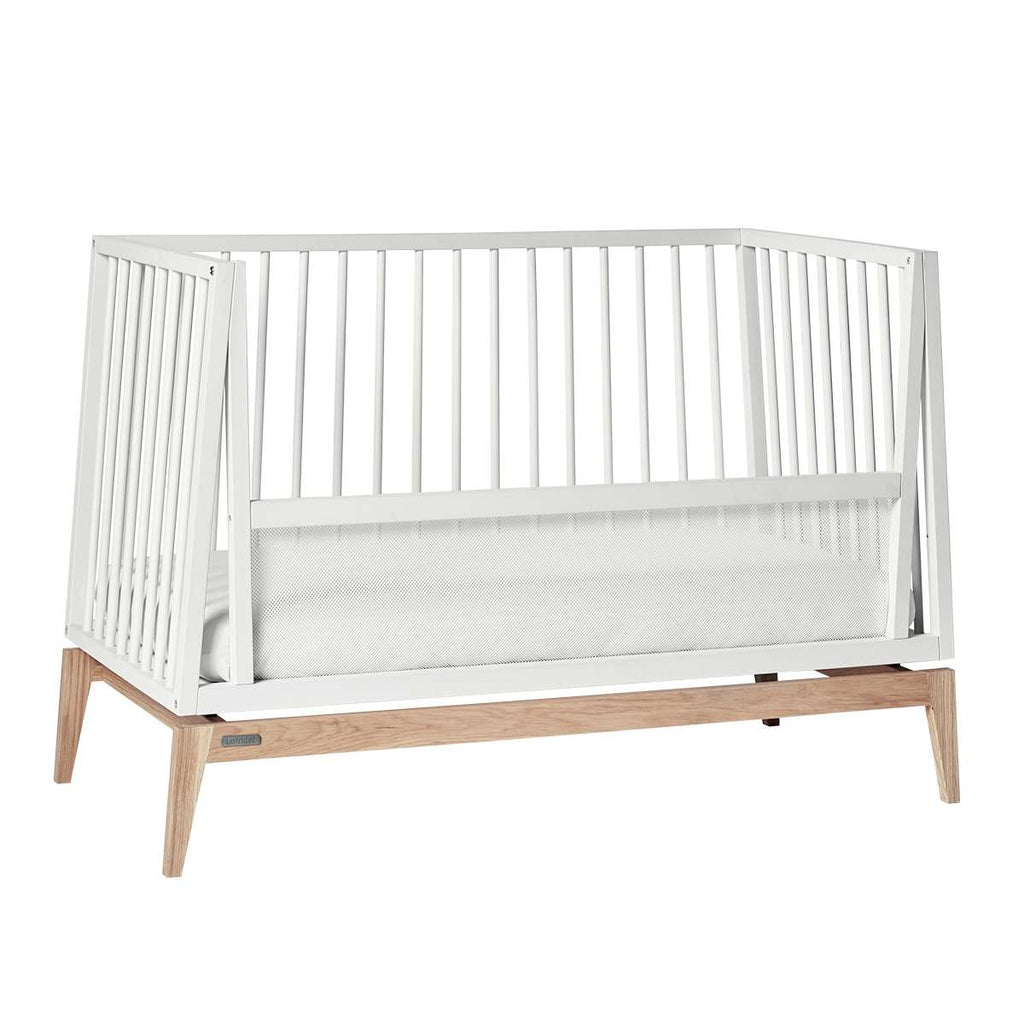 720120-03_Leander-Luna-babycot-120x60cm-white-oak_9_1200x1200
