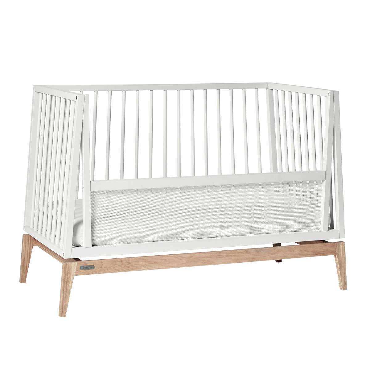 720120-03_Leander-Luna-babycot-120x60cm-white-oak_9_1200x1200
