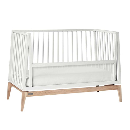720120-03_Leander-Luna-babycot-120x60cm-white-oak_9_1200x1200