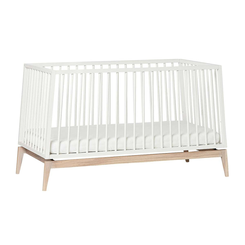 720140-03_Leander-Luna-babycot-140x70cm-white-oak_8_1200x1200