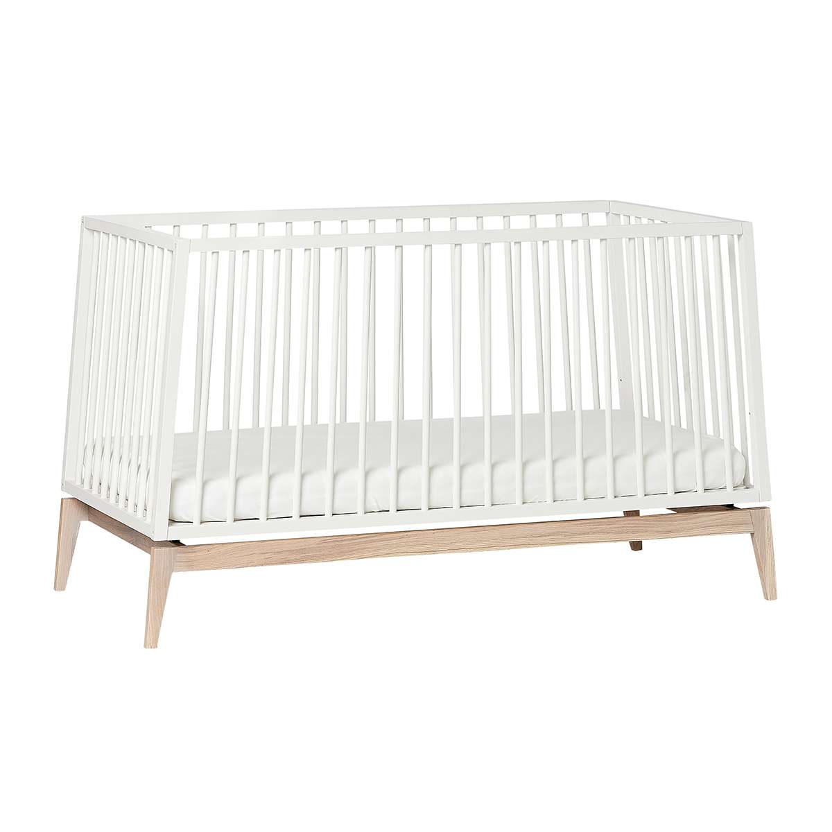 720140-03_Leander-Luna-babycot-140x70cm-white-oak_8_1200x1200