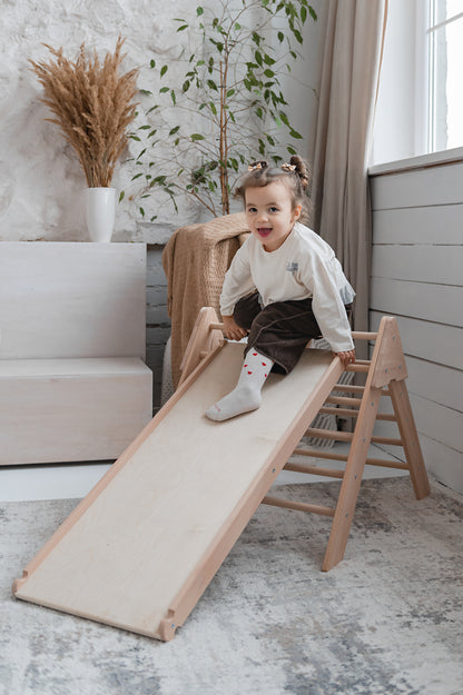 BEECH-WOOD-Pikler-triangle-children-photo-14