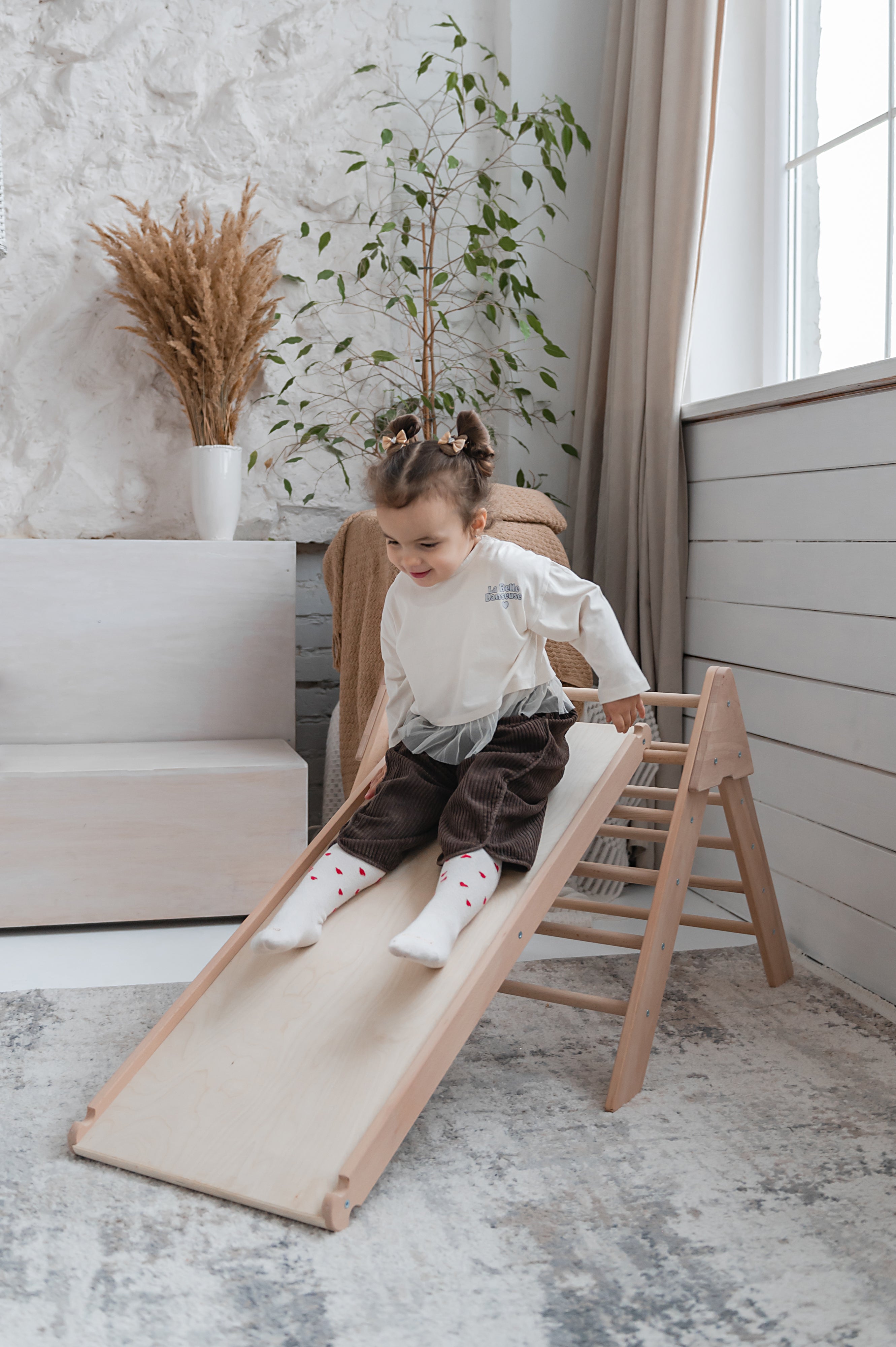 BEECH-WOOD-Pikler-triangle-children-photo-16