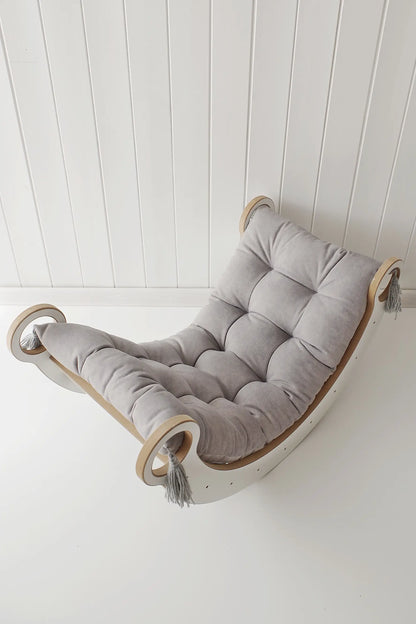 BabyWood-Wippkissen-S-grau-03