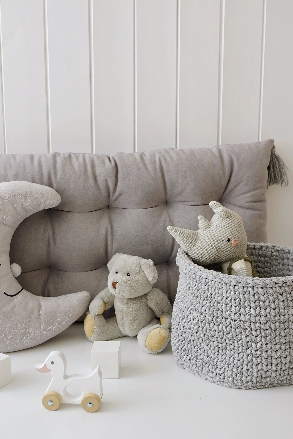 BabyWood-Wippkissen-S-grau-04