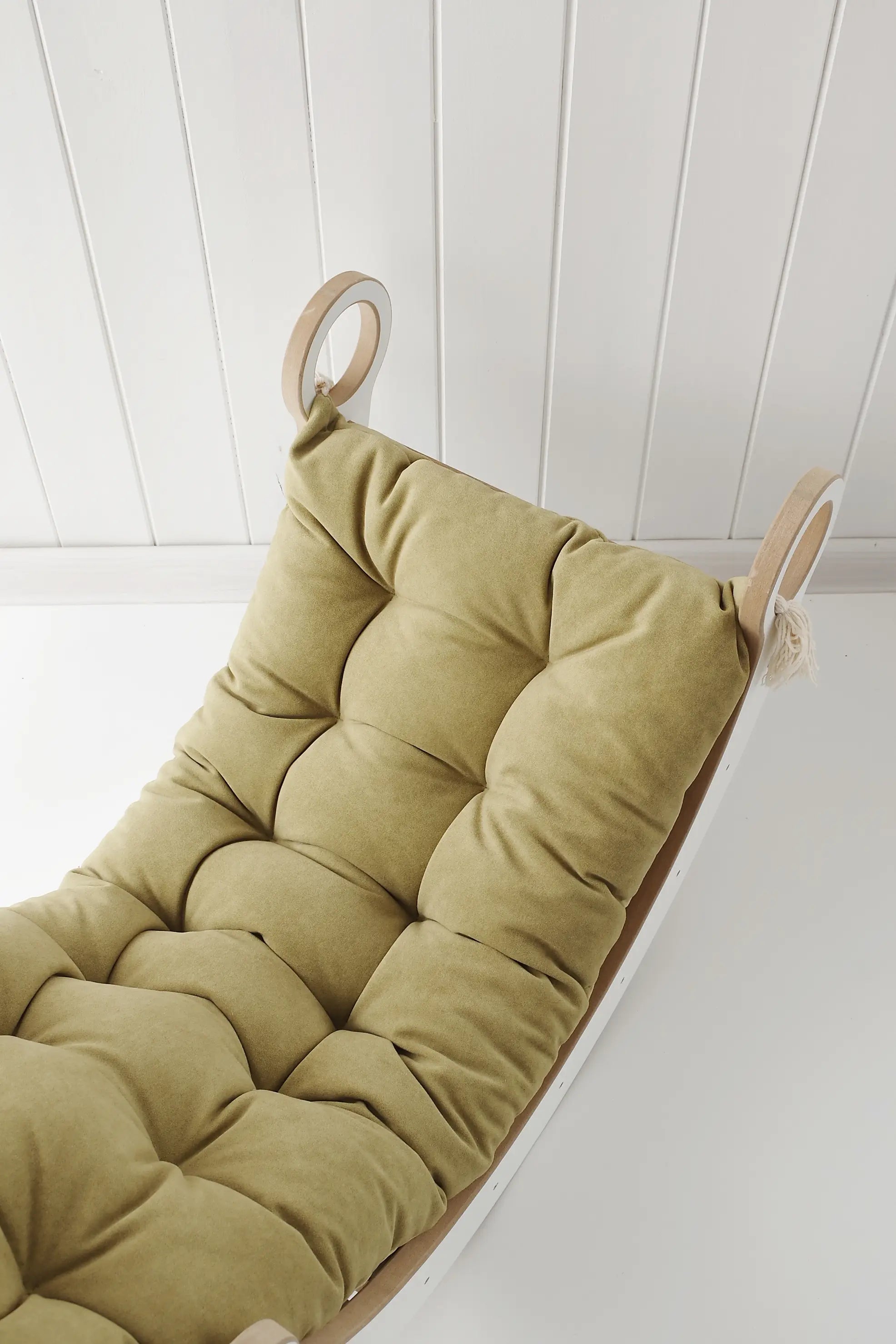 BabyWood-Wippkissen-S-olive-06