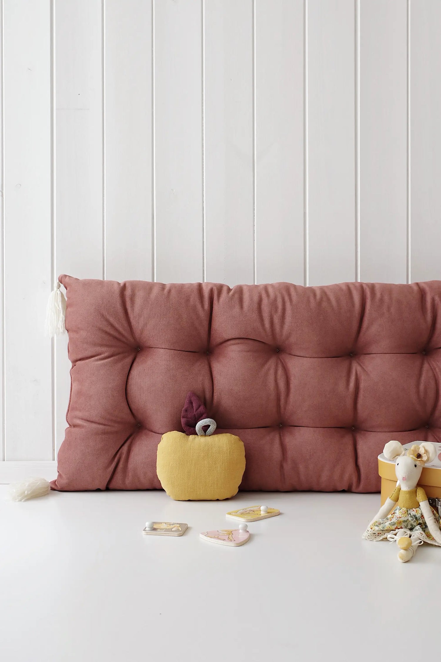 BabyWood-Wippkissen-S-pink-07