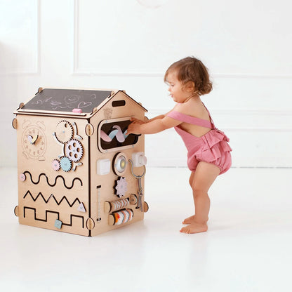 BusyKids-BusyBoard-das-sensorische-Montessori-Spielhaus-Natura_Pastell-06