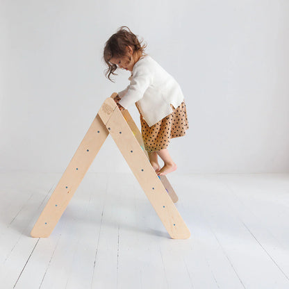 BusyKids-Pikler-Kletterdreieck-Regenbogenfarben-0750122378852-05