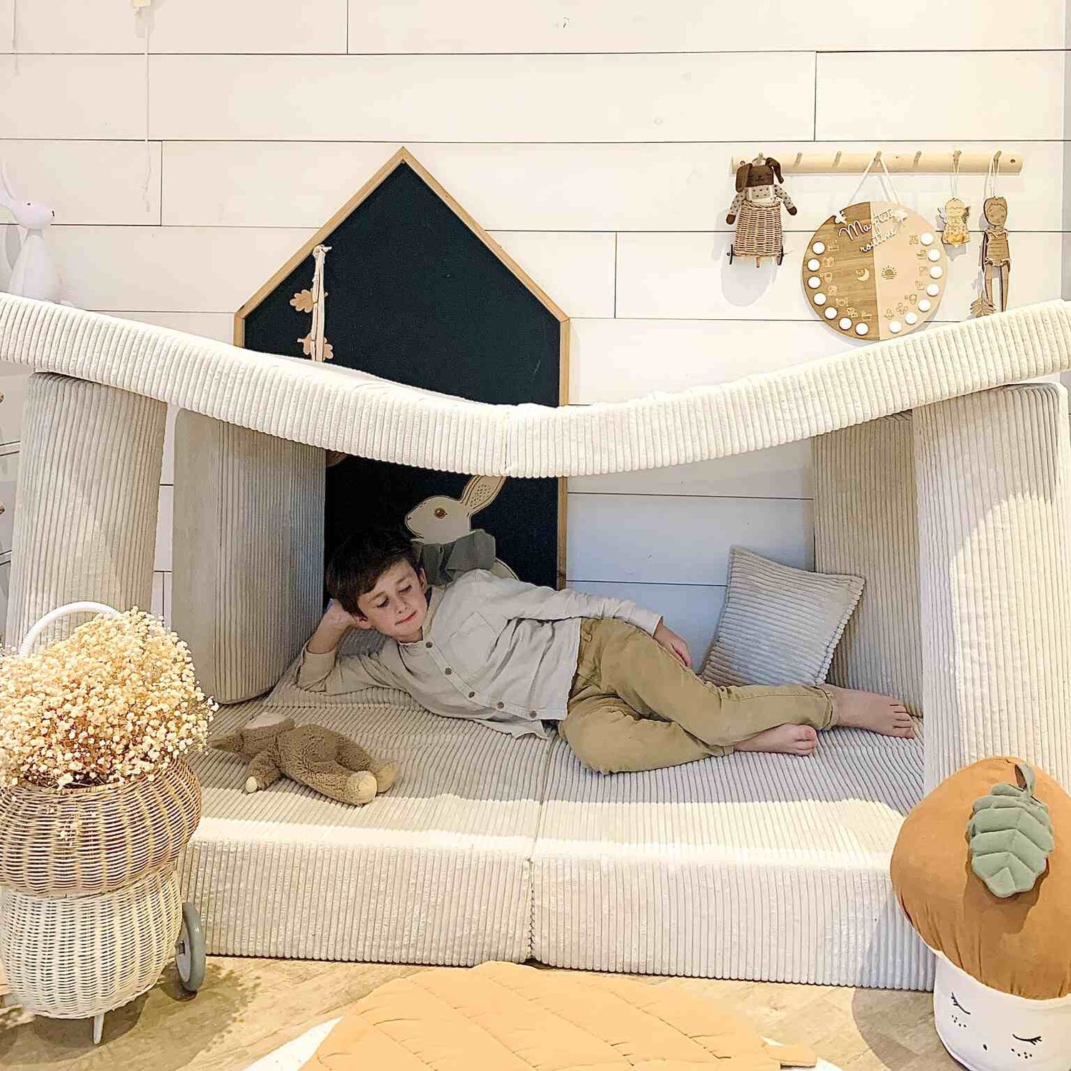 Design4Kids_Spielsofa_Komfort_Cord_-_vanilla_beige_04