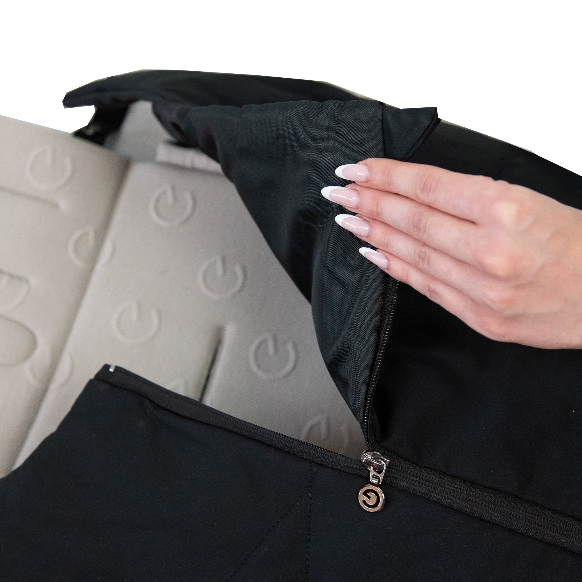 Fuel-Pro_sleeping-bag-easy-open