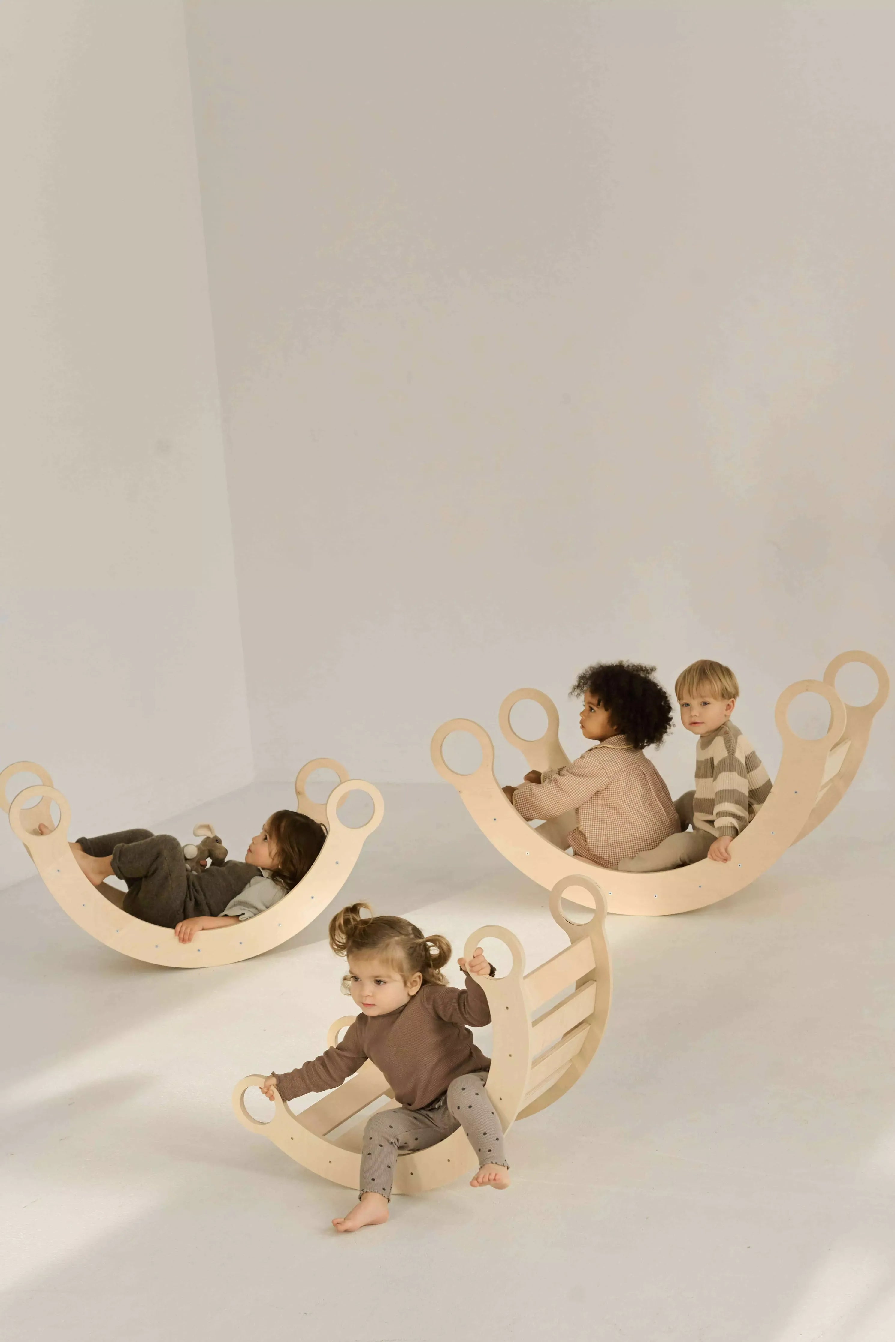 Holzwippen-SML-drei-GroBen-Vergleich-Wahl-Kinderzimmer