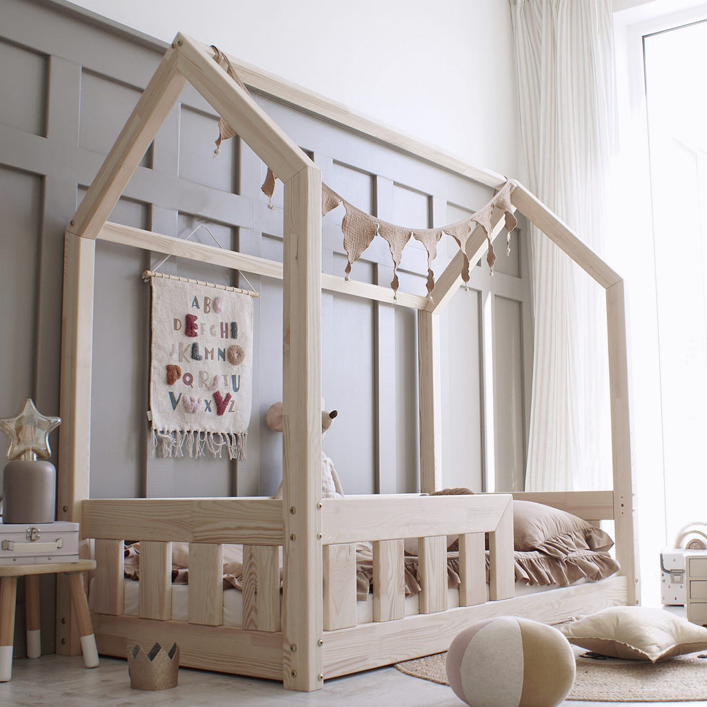LULETTO-Kinder-Hausbett-MAXI-mit-Rausfallschutz-zum-selber-gestalten-02