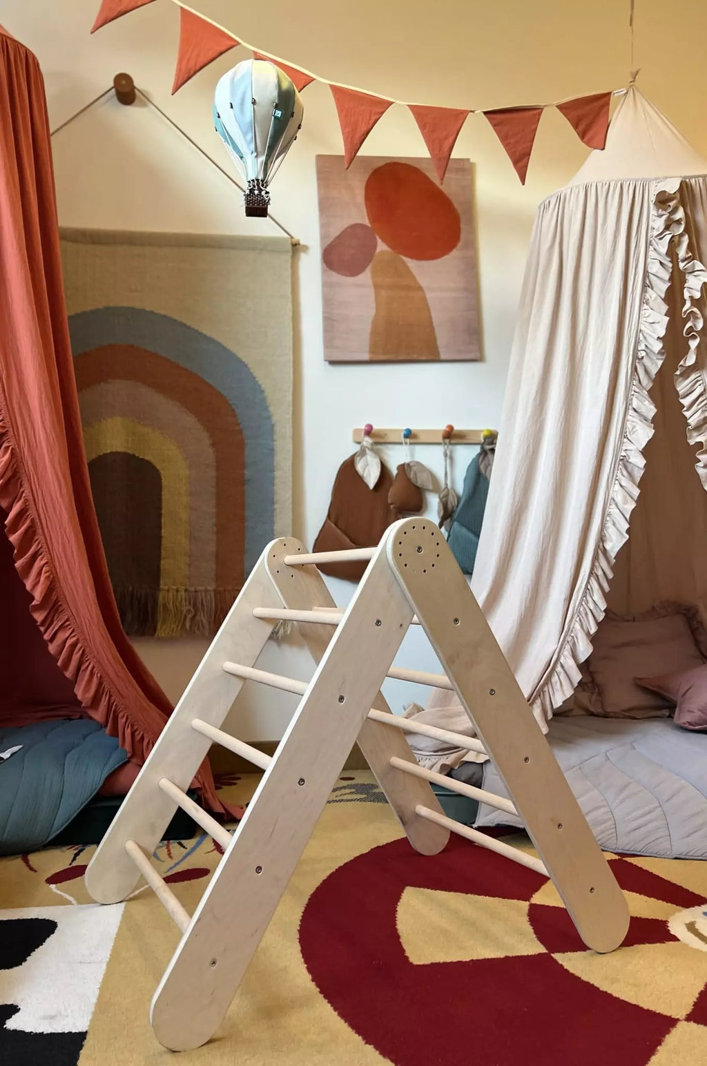 Leiter-Pickler-aus-Holz-Montessori