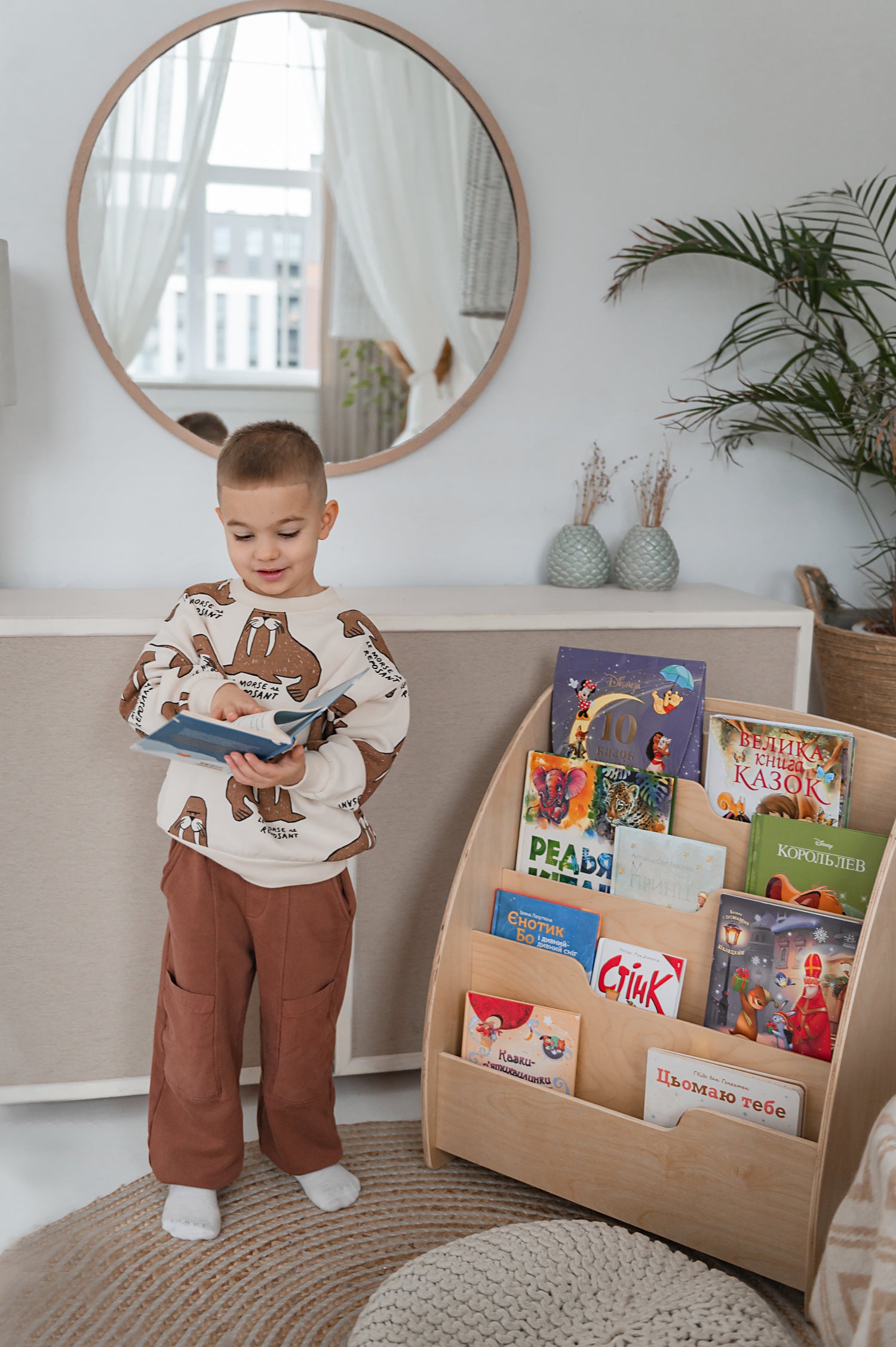 NATURE-Bookshelf-children-photo-22