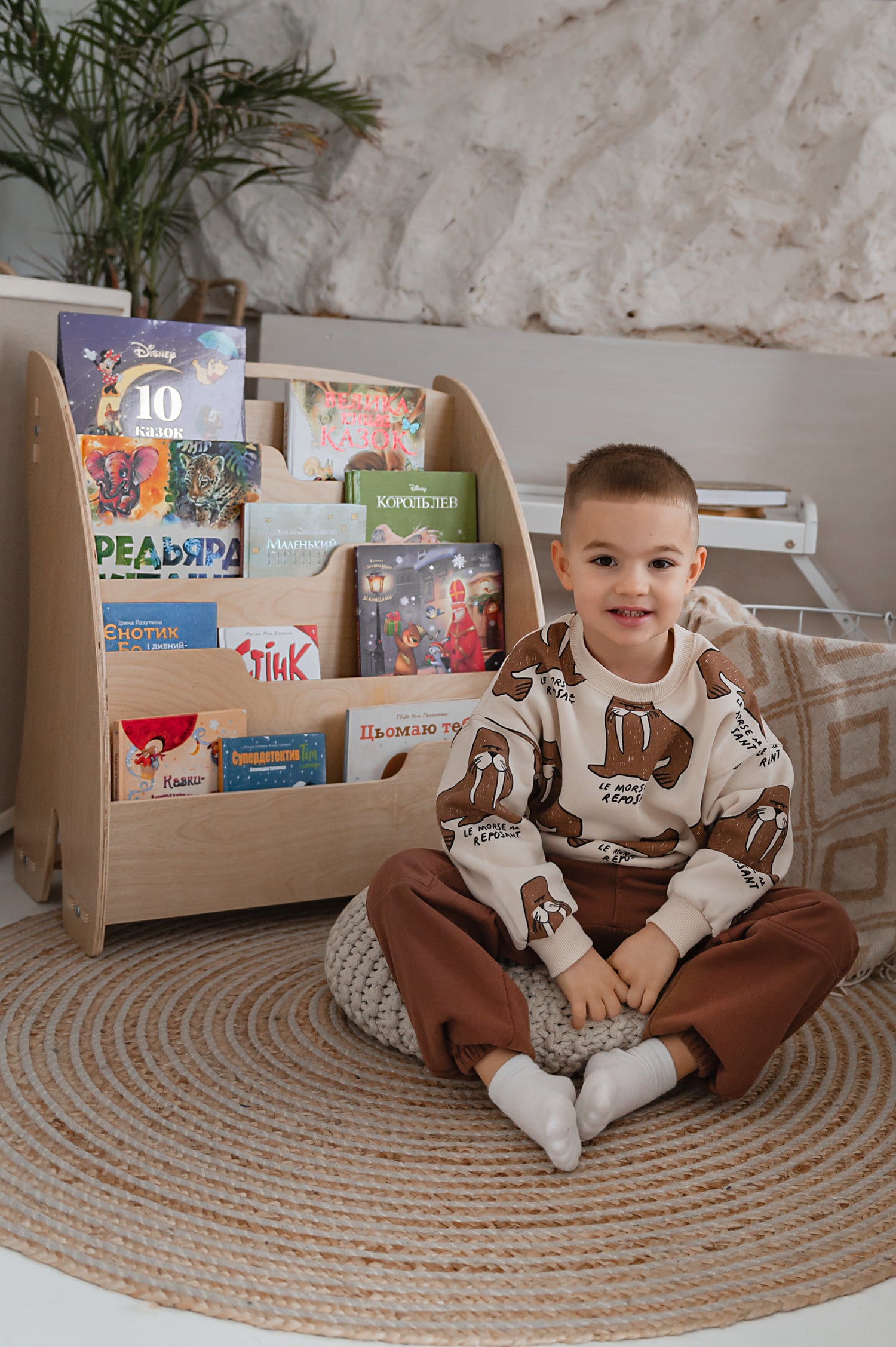 NATURE-Bookshelf-children-photo-4