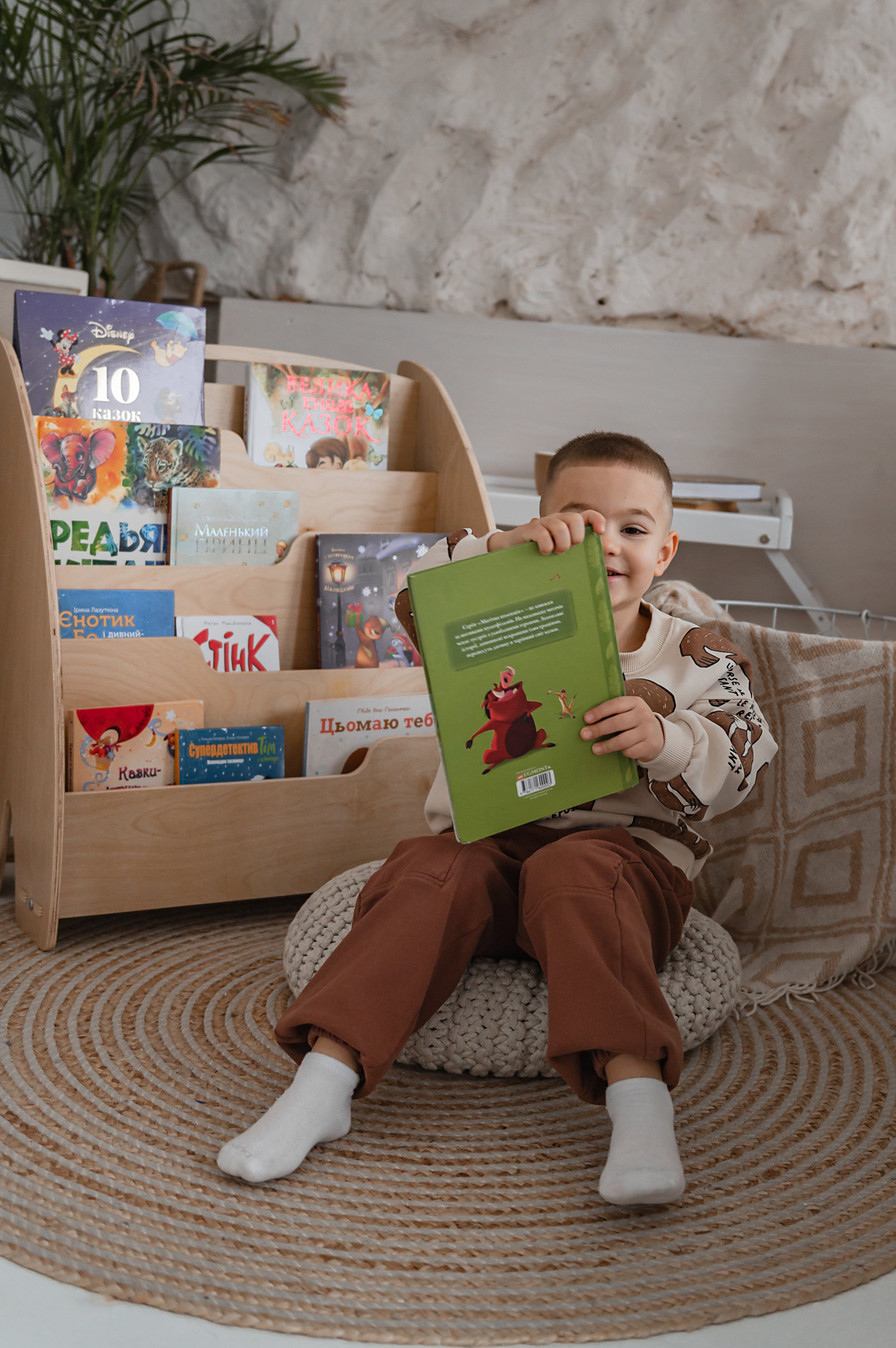 NATURE-Bookshelf-children-photo-7