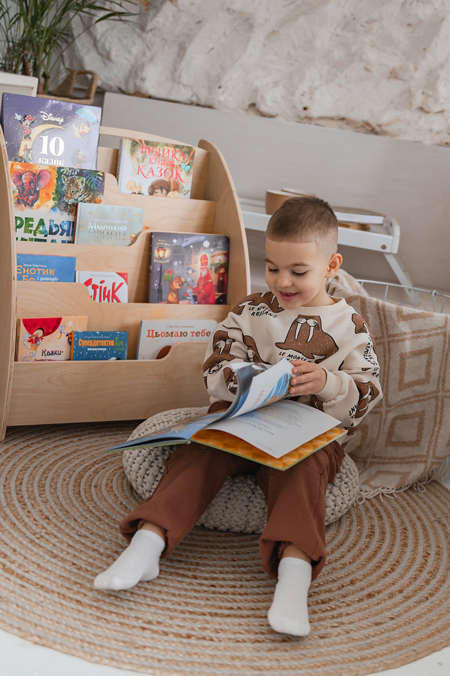 NATURE-Bookshelf-children-photo-9