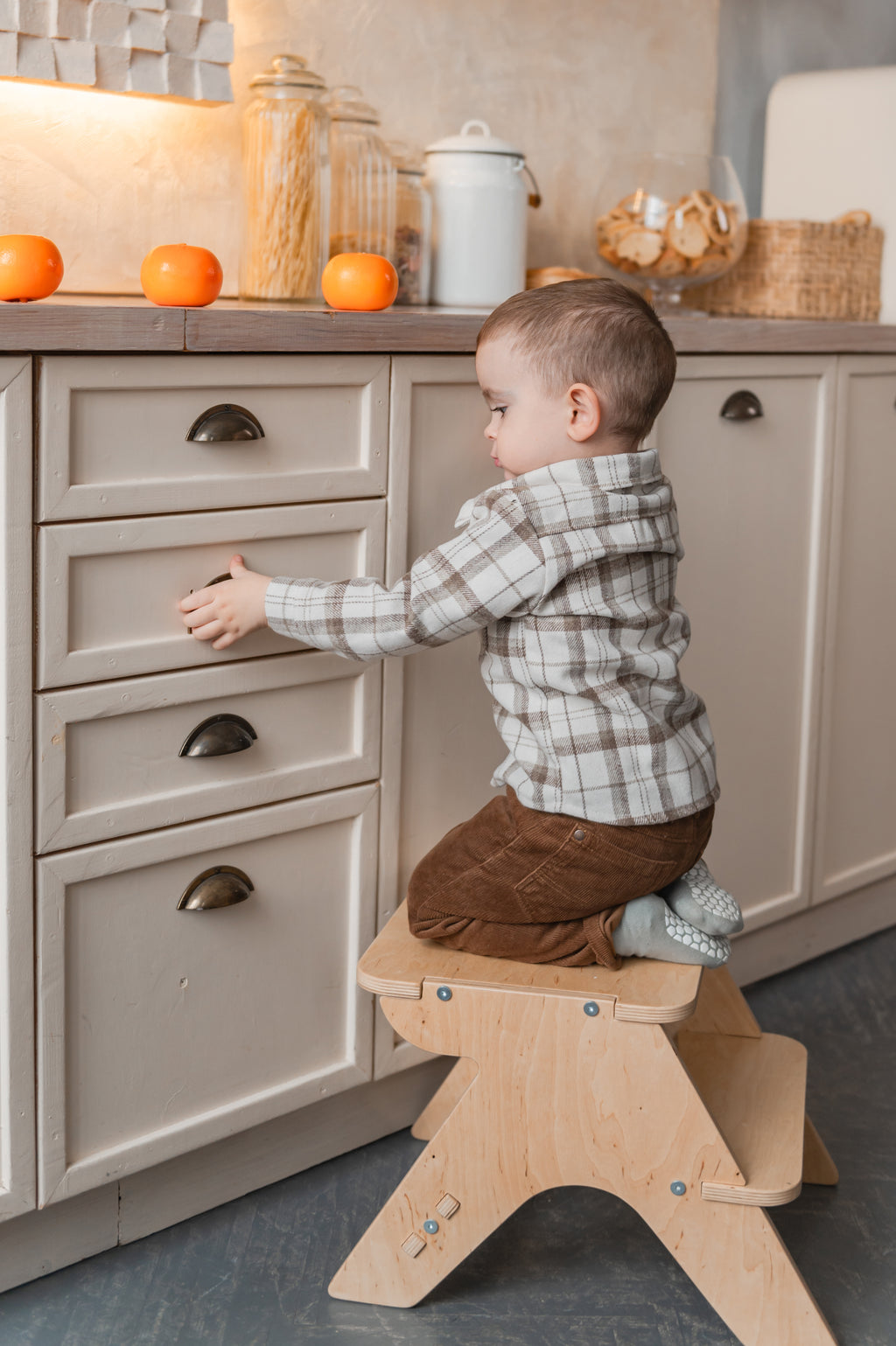 NATURE-Kids-step-stool-children-photo-13