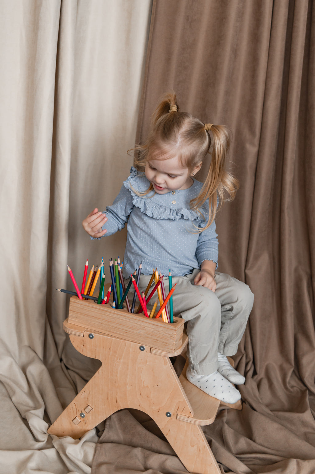 NATURE-Kids-step-stool-children-photo-9