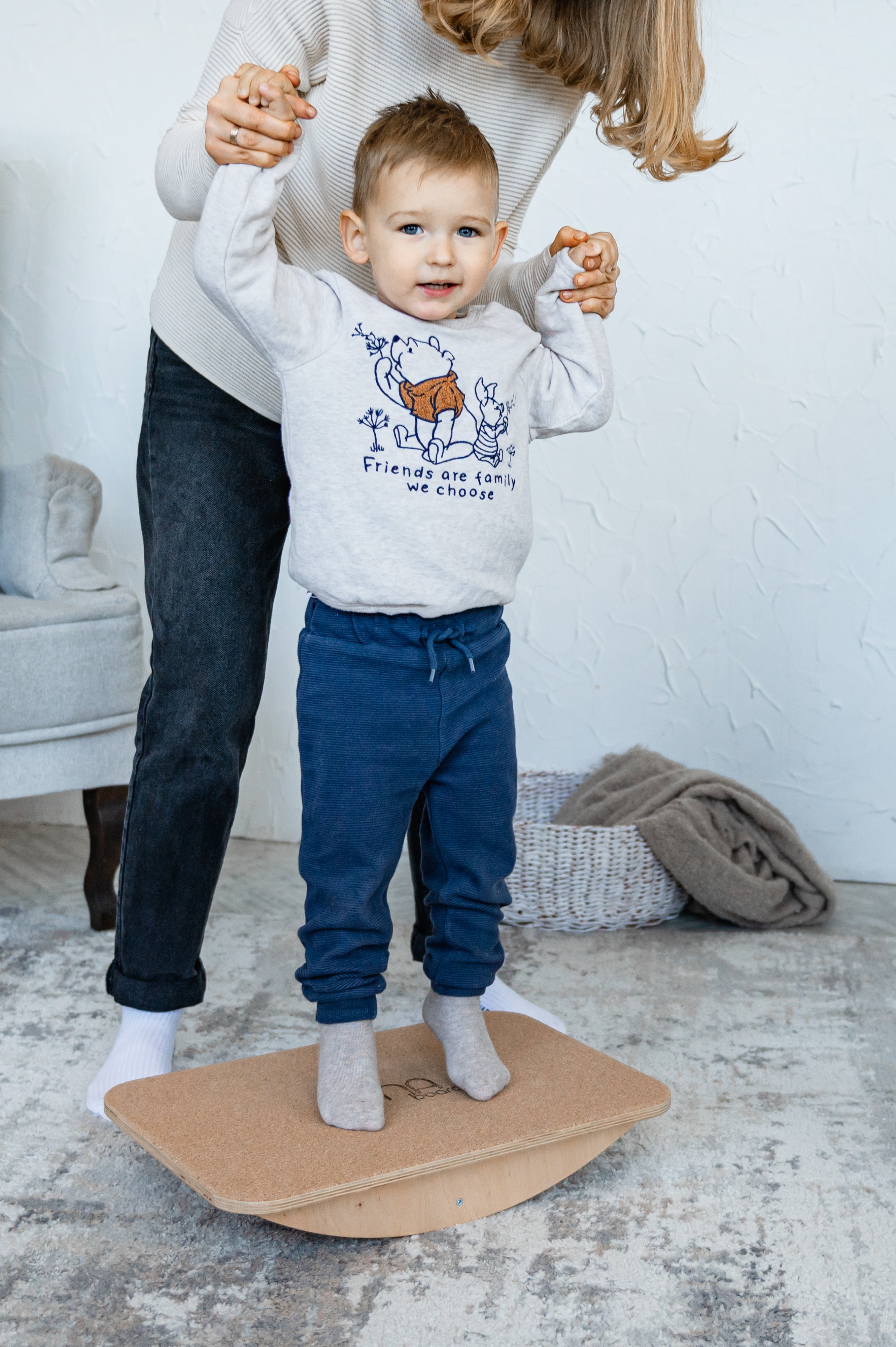 NATURE-Small-rocking-desk-children-photo-14