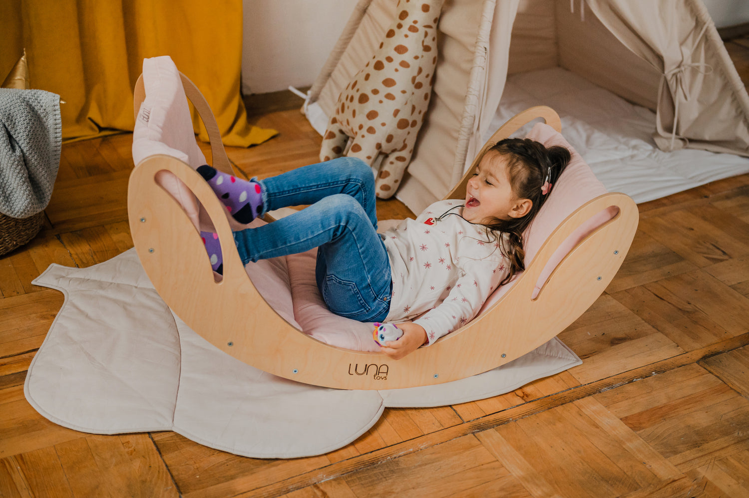 Rocking-chair-Smile-Children-3