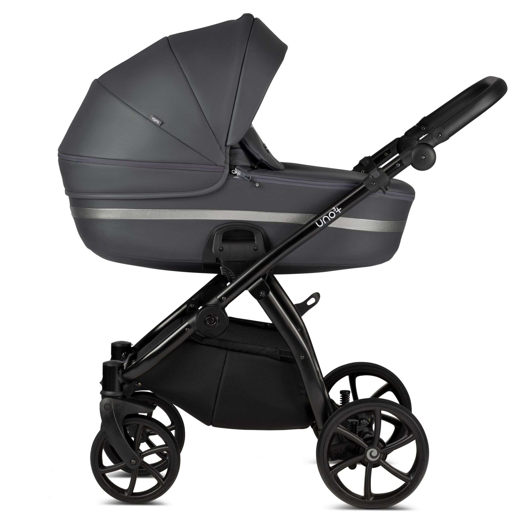 Tutis_uno_3-plus-166-licorice-carrycot-02