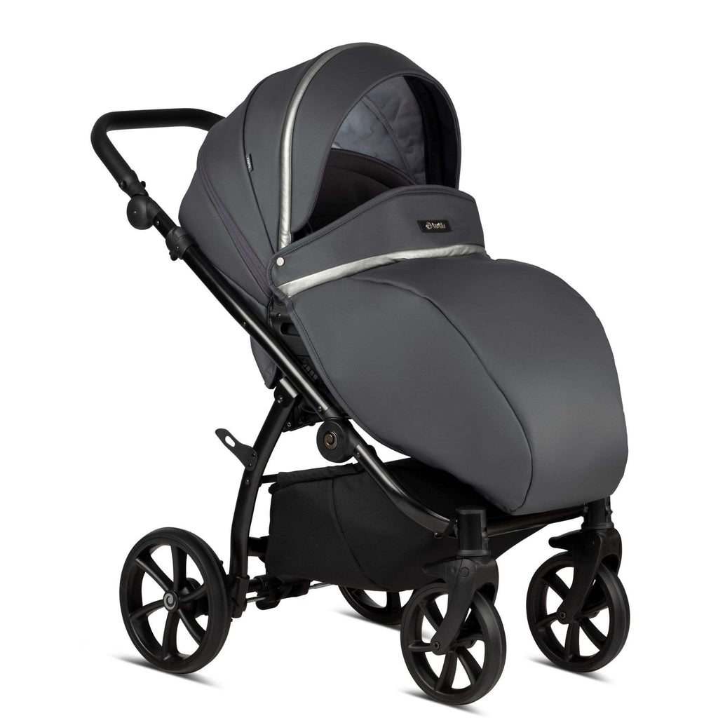 Tutis_uno_3-plus-166-licorice-seatunit-01