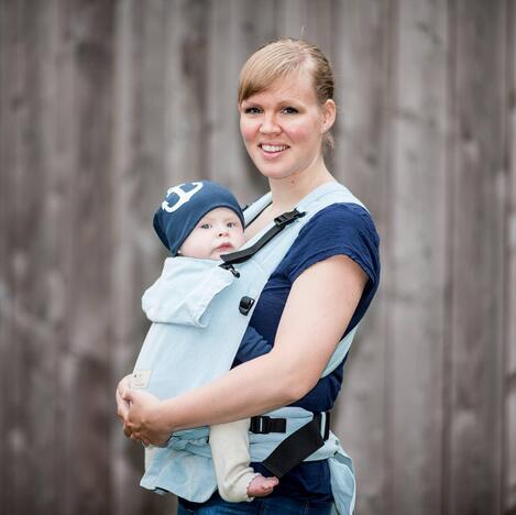 csm_Storchenwiege-BabyCarrier-Aqua-Image-01_c26aa6c1bc