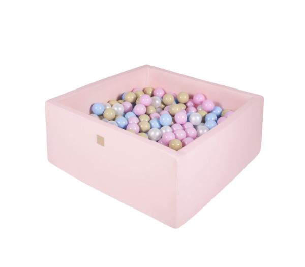 die-kleine-Schnullerbacke-B-llebad-eckig-candy-5903631287787-02