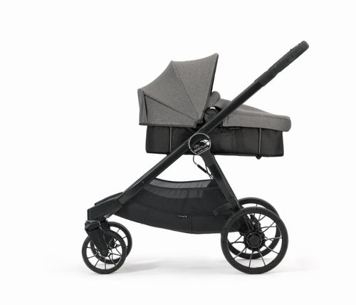 die-kleine-Schnullerbacke-Baby-Jogger-Babywanne-2064824-02