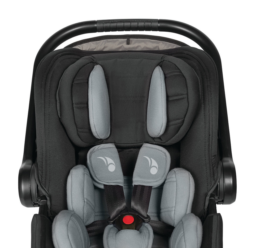 die-kleine-Schnullerbacke-Baby-Jogger-City-GO-i-Size-Babyschale-Black_Gray-2033984-09
