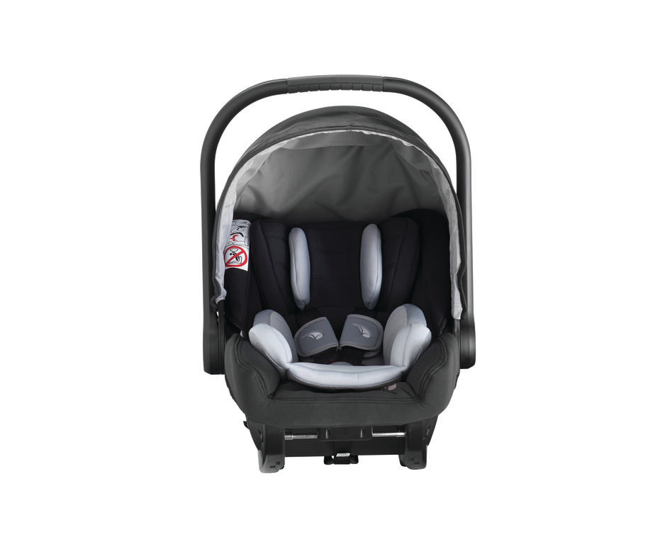 die-kleine-Schnullerbacke-Baby-Jogger-City-GO-i-Size-Babyschale-Black_Gray-2033984-02