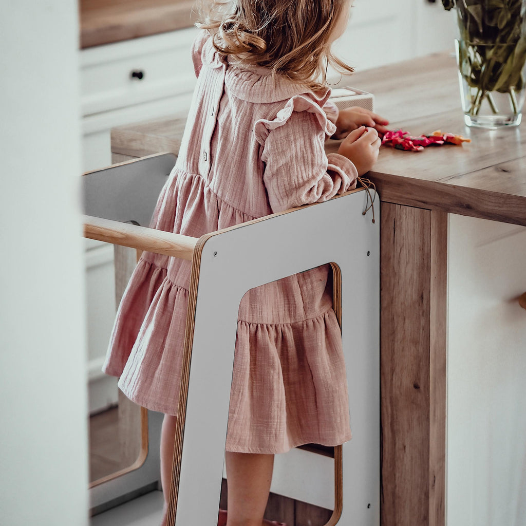 die-kleine-Schnullerbacke-K-chenhelfer-scandi-grau-5903849630115-01
